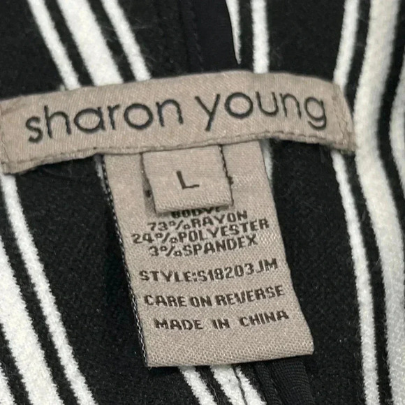 Sharon Young slant zip striped jacket, zip sleeves and zip pockets - Picture 6 of 11
